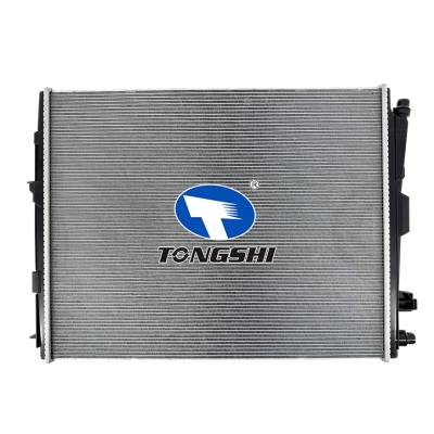 For BMW 5 330i 19-20 2.0L MT 散热器